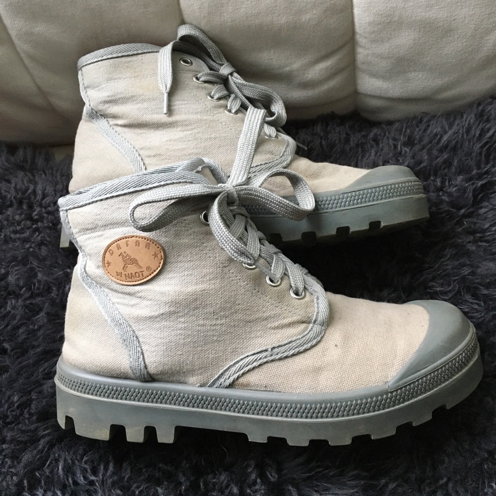 NAOT Dafna canvas desert boot gray